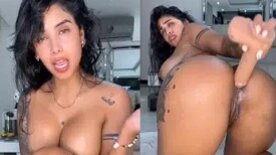 Sofia Leon pelada da bunda gostosa dando o cu em masturbação anal