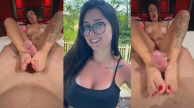 Tati Formento vídeo caseiro fazendo macho gozar no footjob